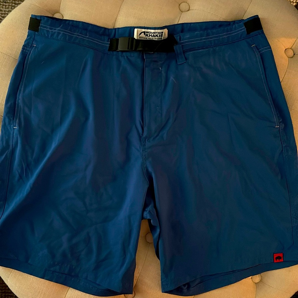 MOUNTAIN KHAKIS MENS LIGHTWEIGHT MEN’S SHORTS 40
